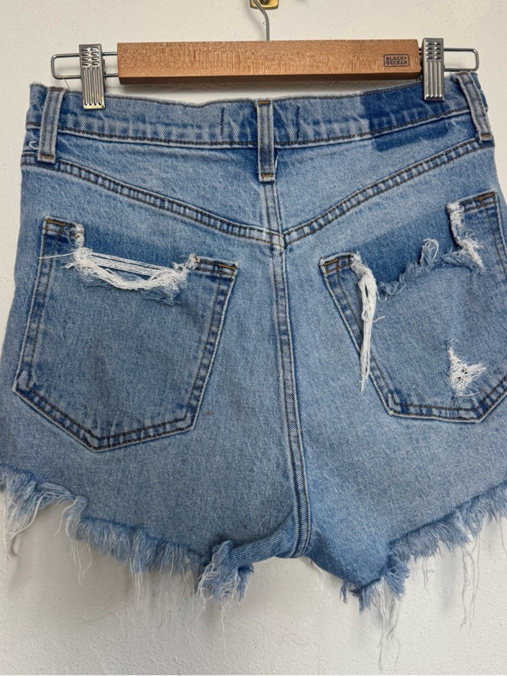 Abercrombie & Fitch High Rise Mom Shorts‎ Distressed Denim Jeans